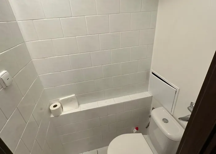 Проживание в семье Private Rooms, Stunning Views, Top-floor With Balcony, Bathtub, Internet, Coffee Прага