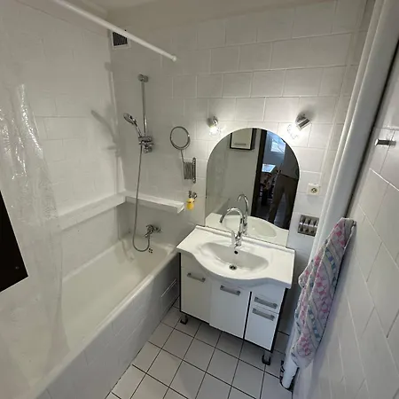 홈스테이 Private Rooms, Stunning Views, Top-floor With Balcony, Bathtub, Internet, Coffee