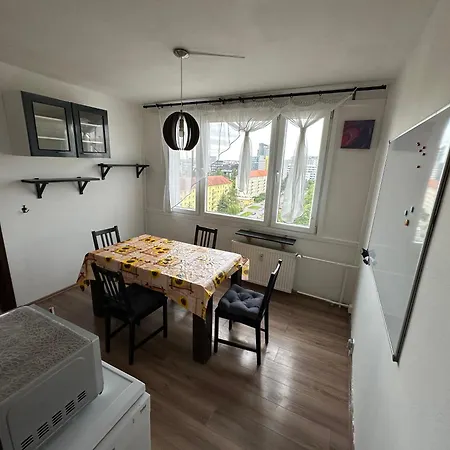 Private Rooms, Stunning Views, Top-floor With Balcony, Bathtub, Internet, Coffee 홈스테이 *