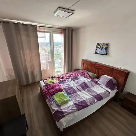 Pansiyon Private Rooms, Stunning Views, Top-floor With Balcony, Bathtub, Internet, Coffee Prag